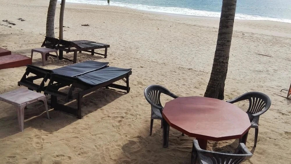Vista Rooms Hikka Beach