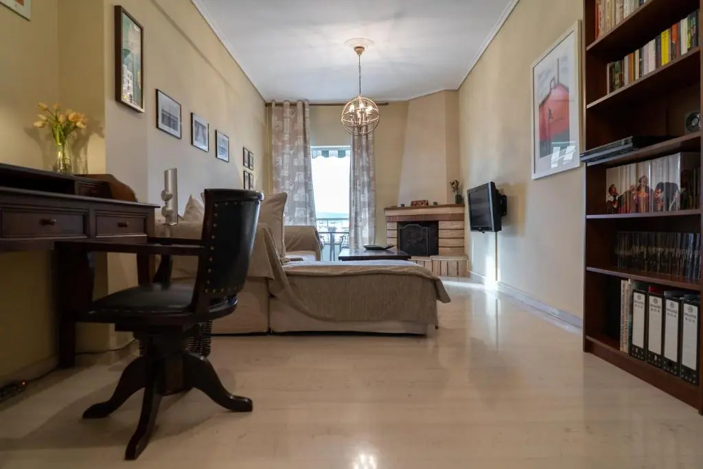 Casa Vestae, Comfortable 2BR Apartment