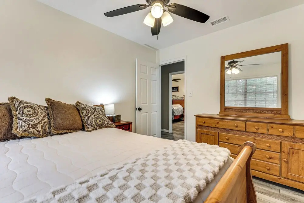 Great for Families! Remodeled Jackson Home