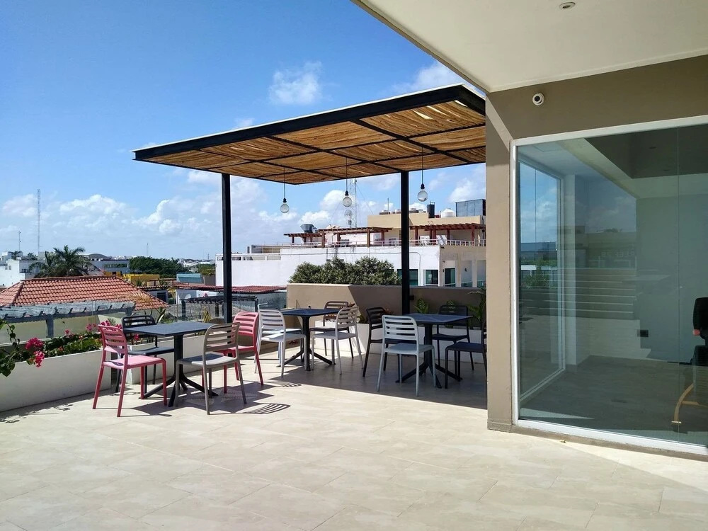 Apartment on the 5th Avenue with Pool, Gym and Parking for 4 sleeps