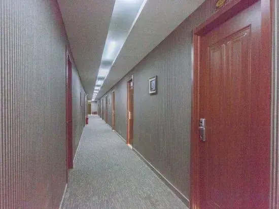 Shihe Business Hotel (Changchun Donghuancheng Road))