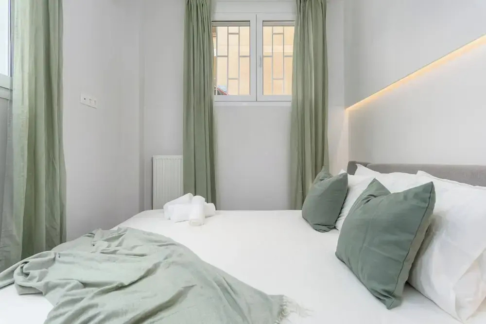 Penelope's Charming 2-BR Apt in Athens