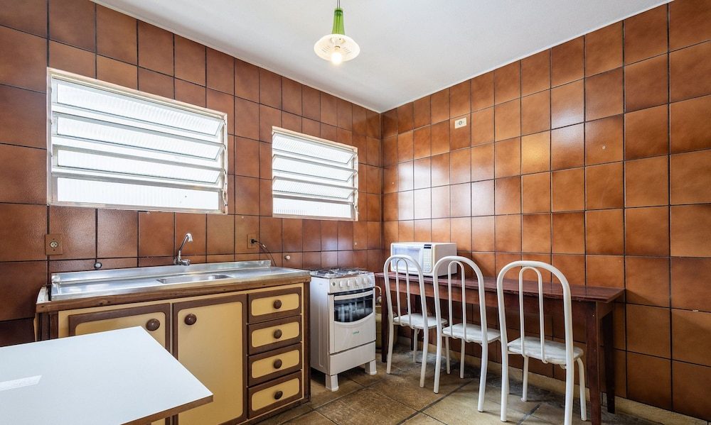Large 3-bedroom House in Penha Sel0068