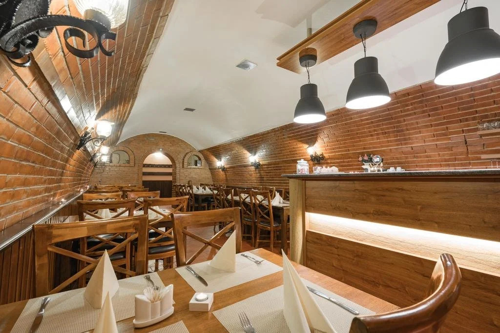 RESTAURACE A PENZION U DOUBKŮ