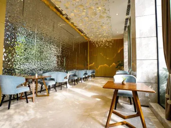 Huayue Oriental Hotel