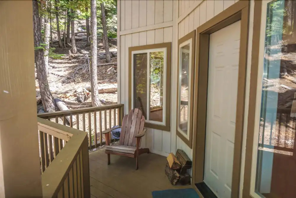 Rogers Retreat 3 Bedrooms 2.5 Bathrooms Home