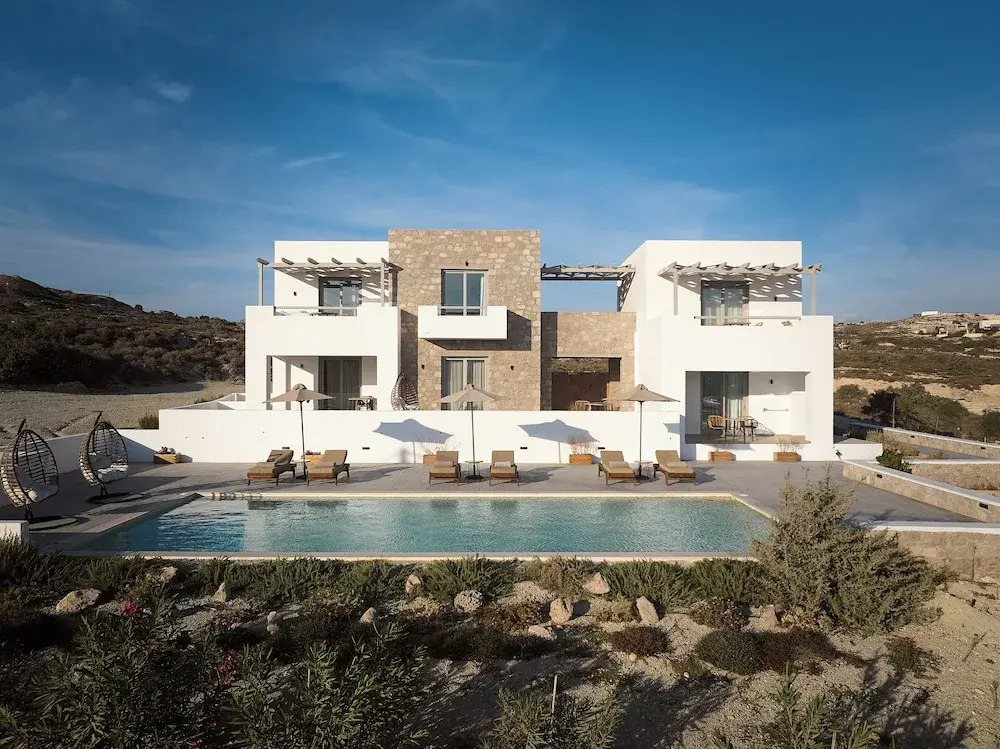Kedros Milos Suites