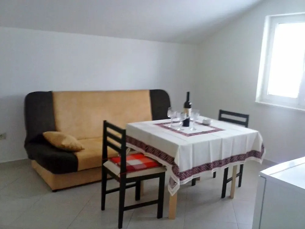 Apartments Mara