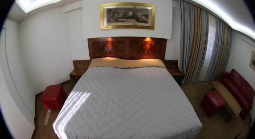 Hotel Exclusive