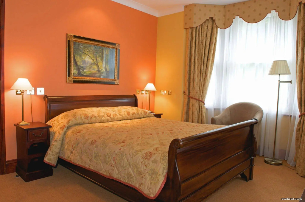 The Tollgate Hotel