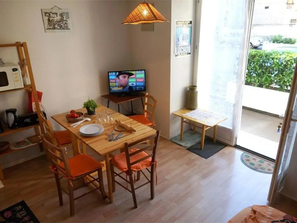 Appartement Bagnères-de-Luchon, 2 pièces, 4 personnes - FR-1-313-152
