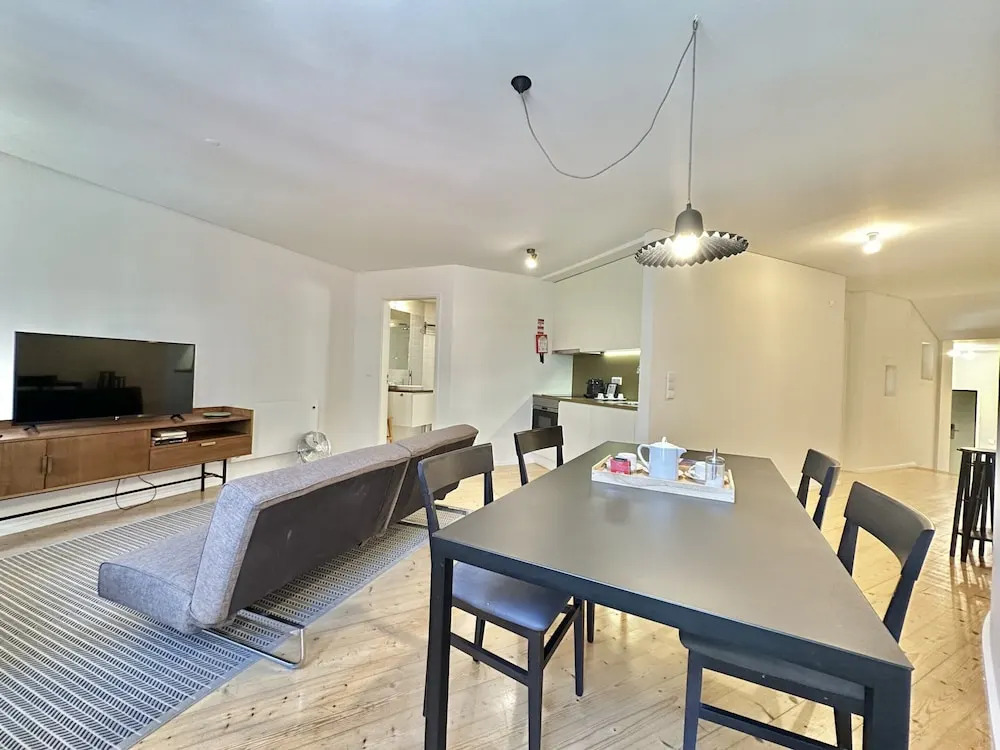 Heart of Porto Cozy Escape