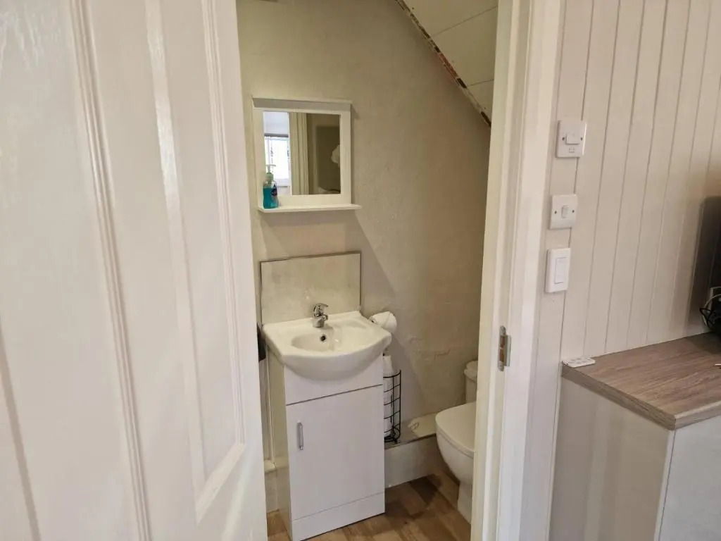 Carlisle Central, Cute Studio Appt, The Cupboard