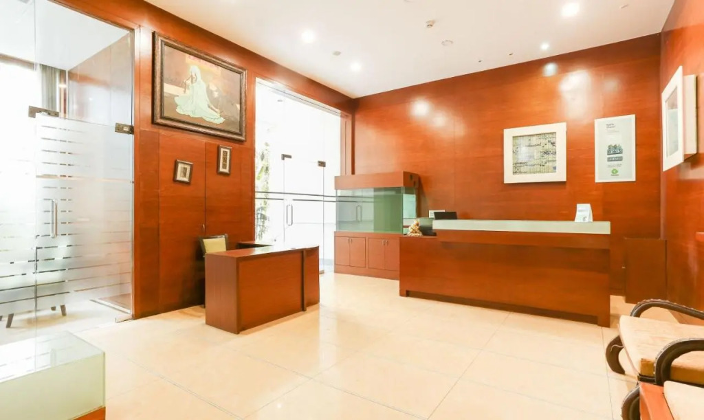 Treebo Regency - Bund Garden, Dhole Patil Road