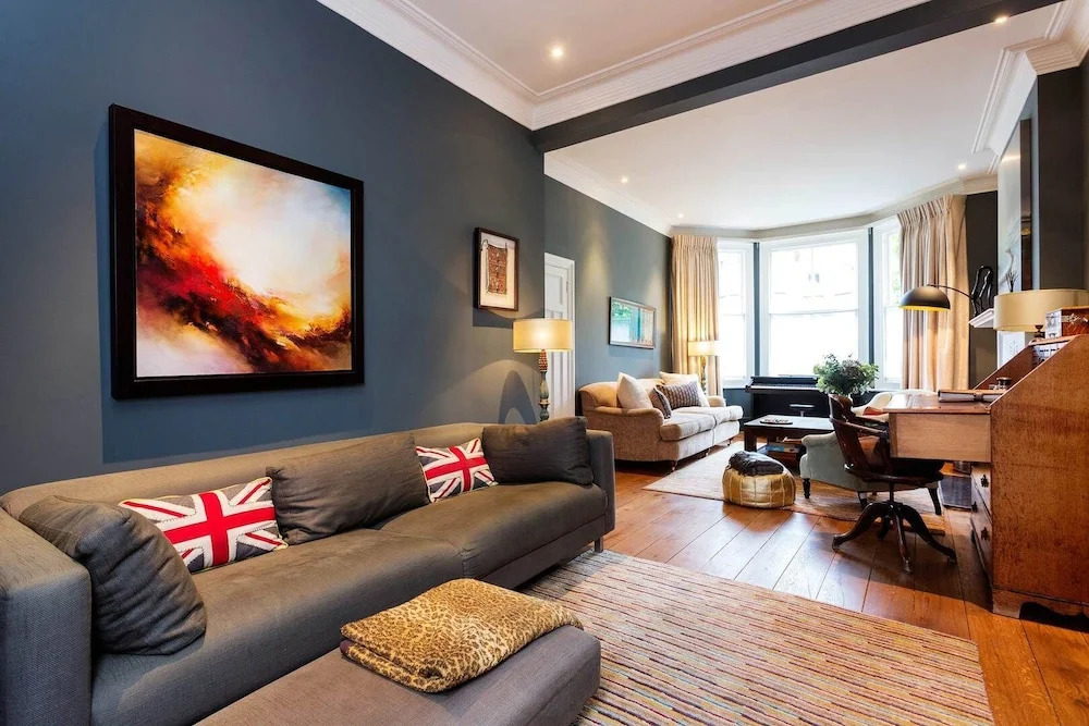Deluxe In Notting Hill