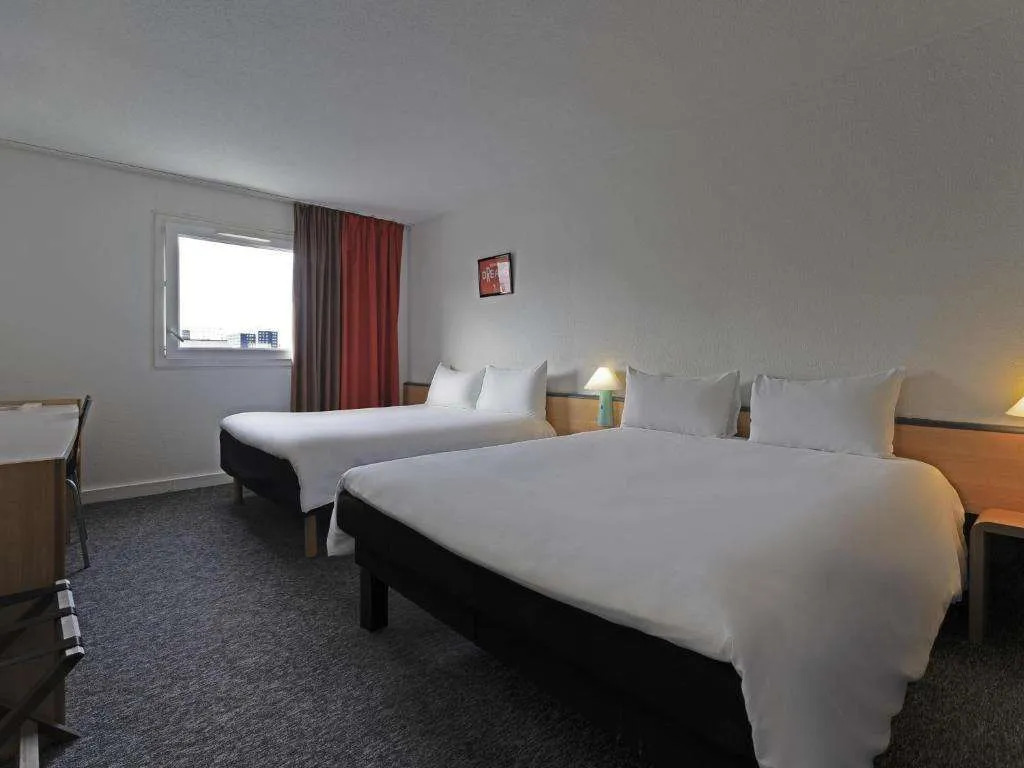 ibis Paris Pantin Eglise