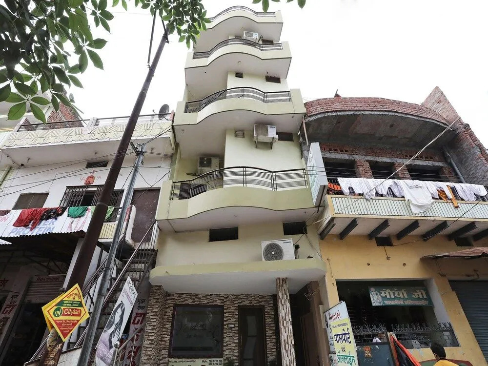 OYO 19379 Hotel Sai Palace