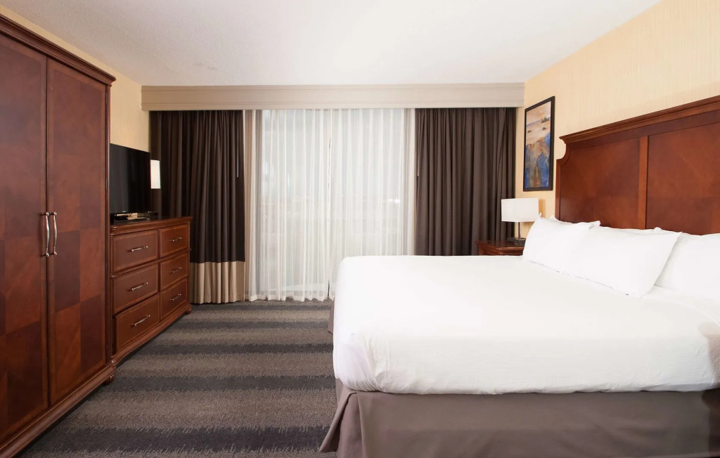 Embassy Suites by Hilton Minneapolis Bloomington Edina