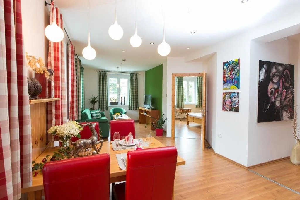 Komfort Appartements Zirbenland