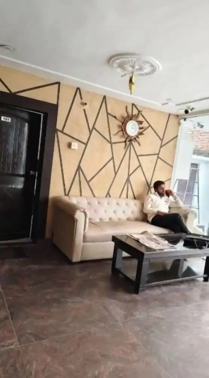 New Sandhya Guest House