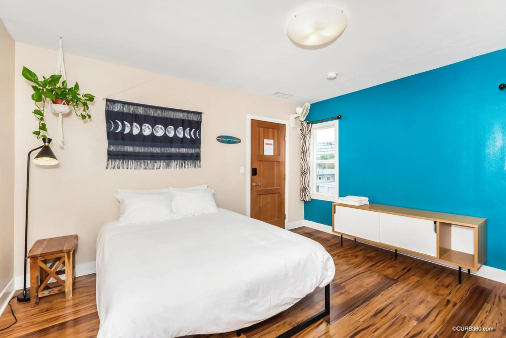 Samesun Ocean Beach Hotel & Hostel