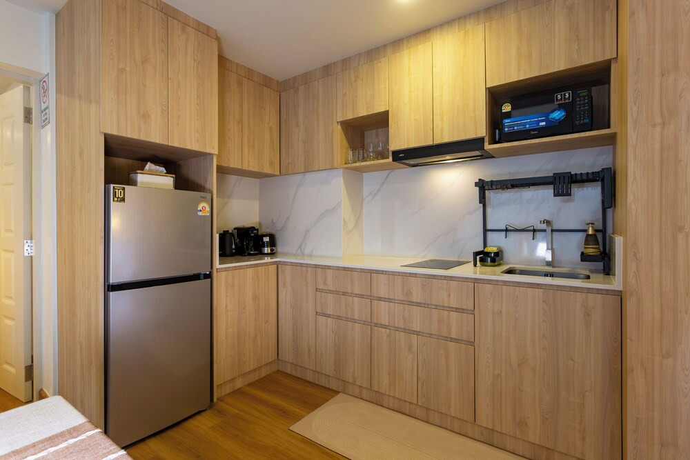 1BR Walk to Lamai Beach Sauna & Gym C264
