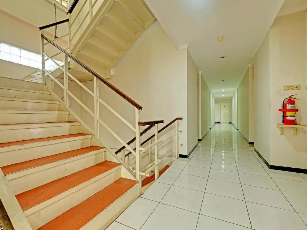 Super OYO 389 Sky Guesthouse