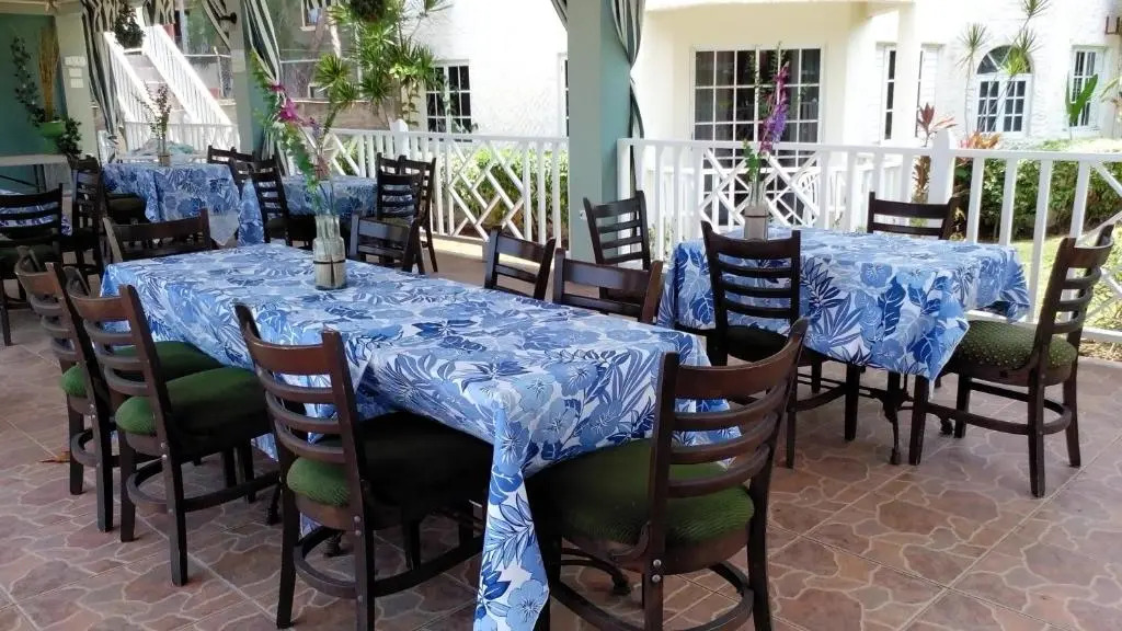 Pipers Cove Resort
