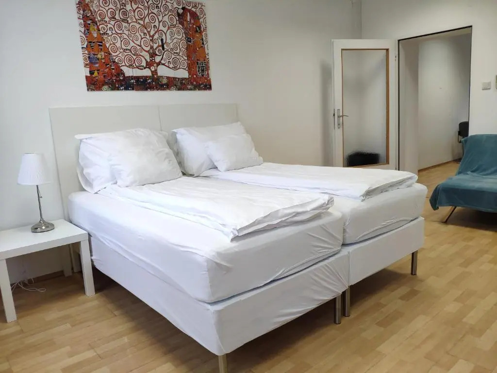 1210Apartment