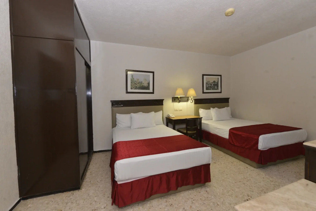 Hotel Olmeca Plaza