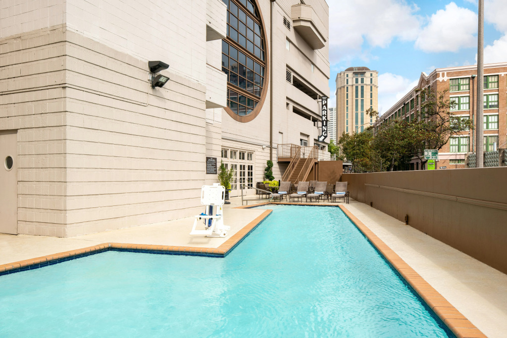 Embassy Suites by Hilton New Orleans Convention Center