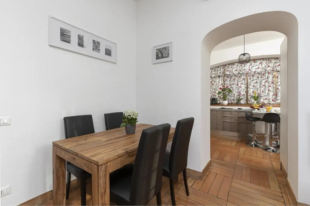Take You Rome - Vatican Apartment