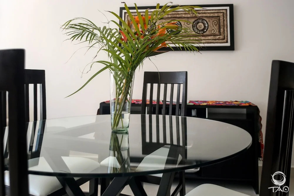 HIRA Penthouse1 Pristine 2 BR by Gate48