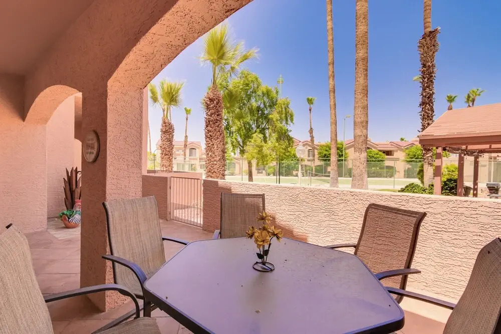 Patio & Pool Access: Lake Havasu City Gem
