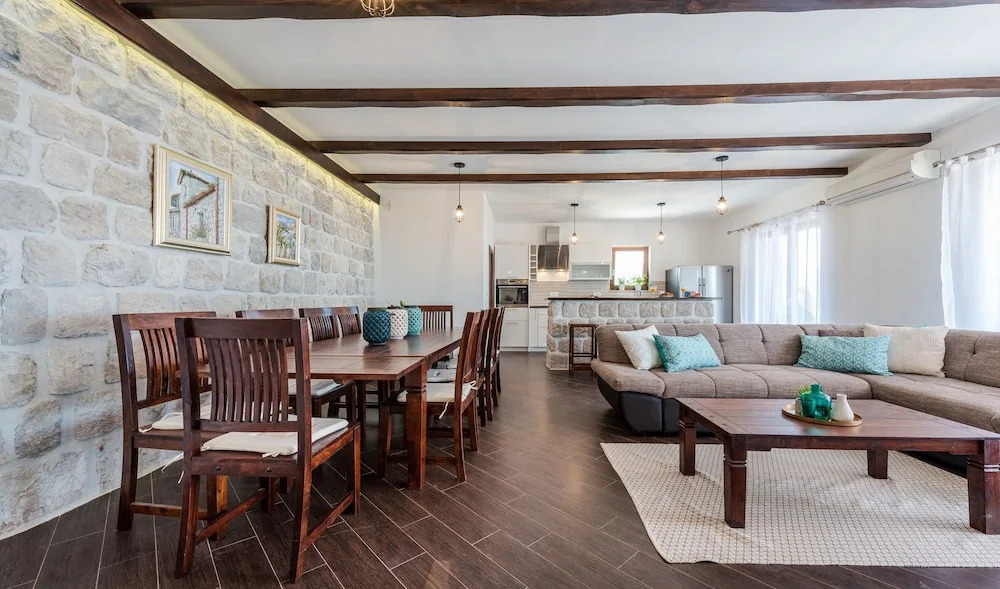 Apartments Villa Made 4U