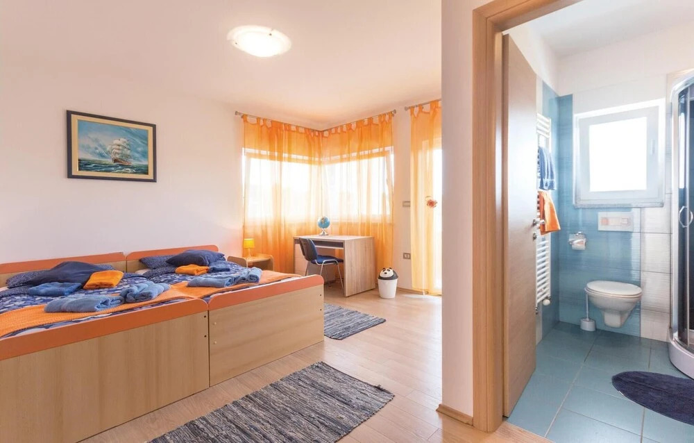 Beautiful Home in Pula With Sauna, Wifi and 5 Bedrooms