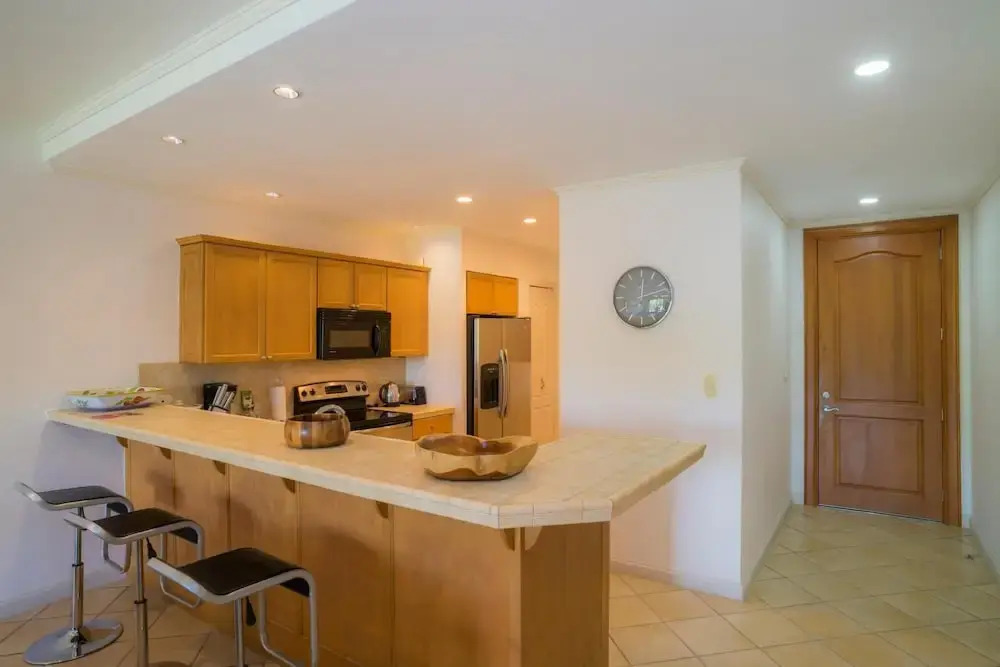Del Mar 1F - 3 bdr 2 Bath Ocean View
