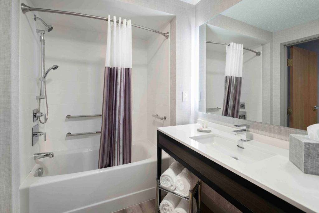 Holiday Inn Express South Burlington - Downtown by IHG