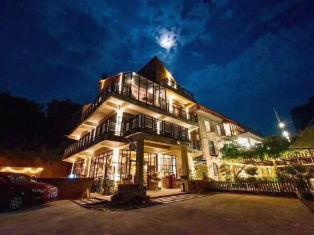 Wuyou Tongjin Mountain Inn