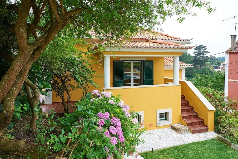 Villa With one Bedroom in Sintra, With Private Pool, Enclosed Garden and Wifi