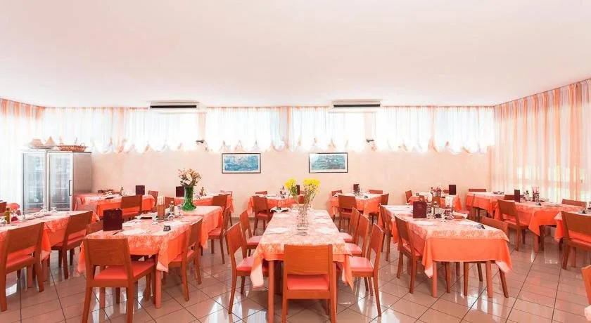 Hotel Joli