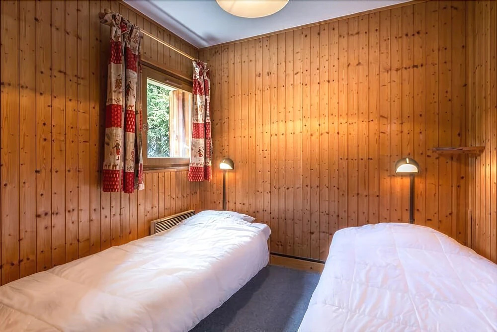 CHORE - Appartement de 80 m² dans un chalet. Centre Val d'Isère.