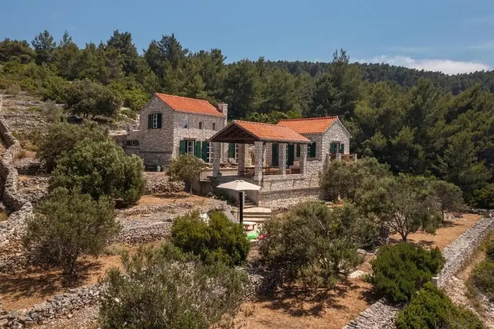 Villa Insula by Belmont Realty