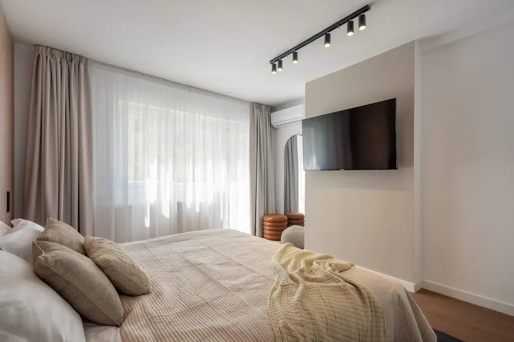 Unique & Fun 3BR by Cismigiu Gardens & Calea Victoriei