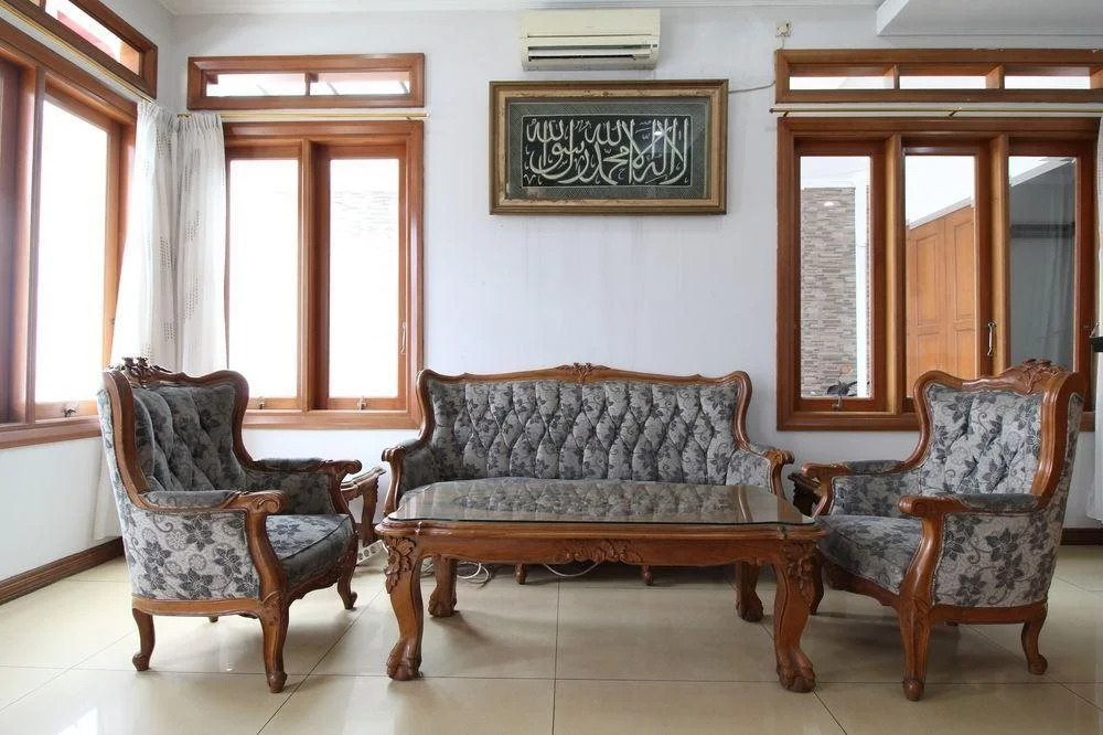 Airy Eco Kebon Jeruk Kelapa Dua Raya 5 Jakarta