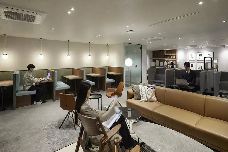 The Connoisseur Residence Hotel