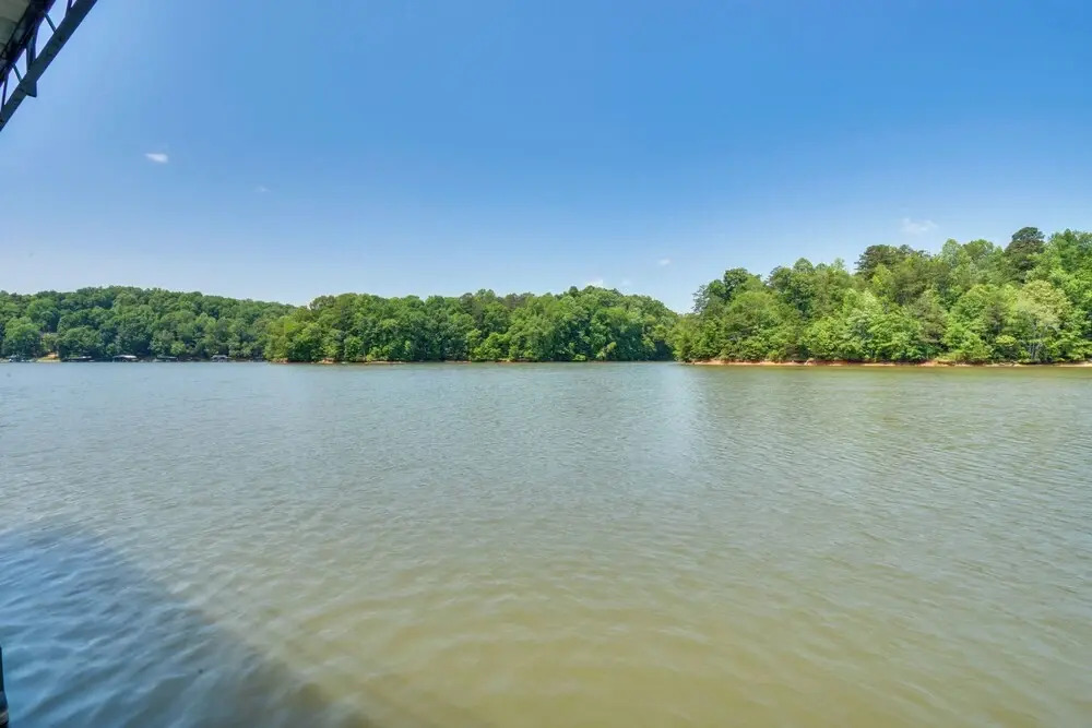 Murrayville Lakefront Cabin w/ Boat Slip & Grill!