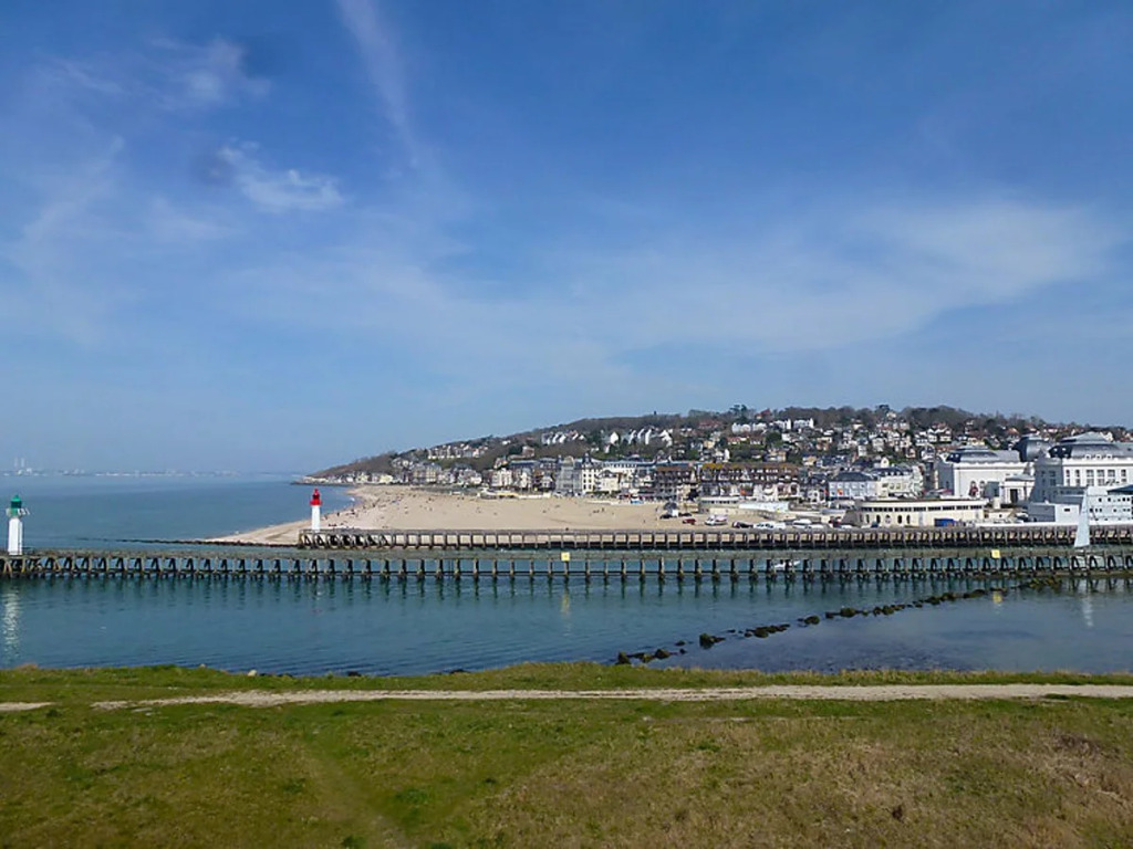 Les Marinas 30067