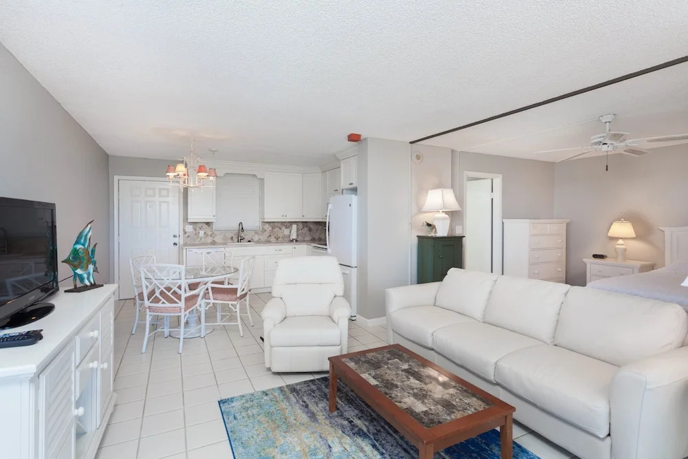 Bonita Beach 5500 - 5205