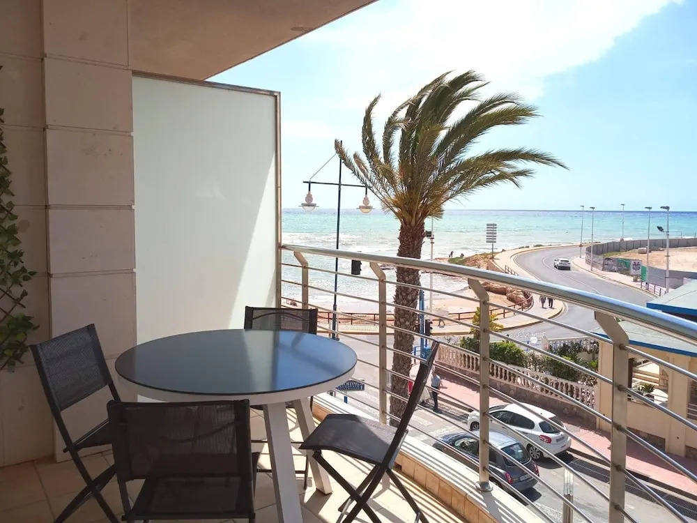Appartment Front of Los Locos Beach - 2